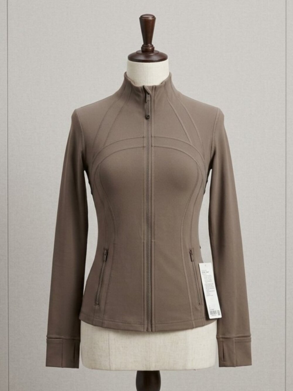 Lululemon Define Jacket (Luon) in Nomad – Size 10